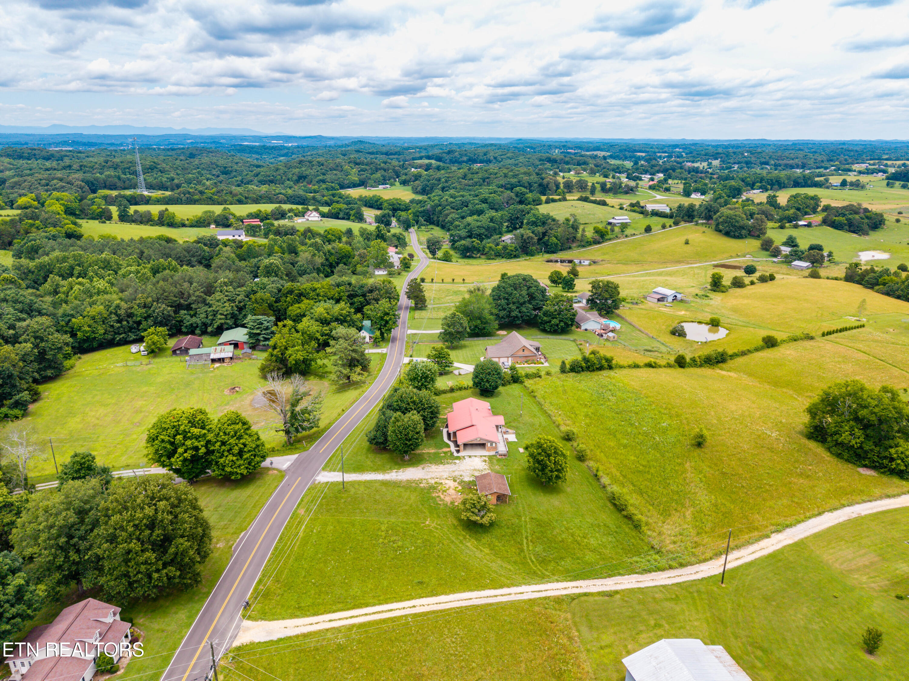 8055 Steekee Creek Road Loudon, TN 37774 - Photo 51 of 60 8055SteekeeCreekRd-52