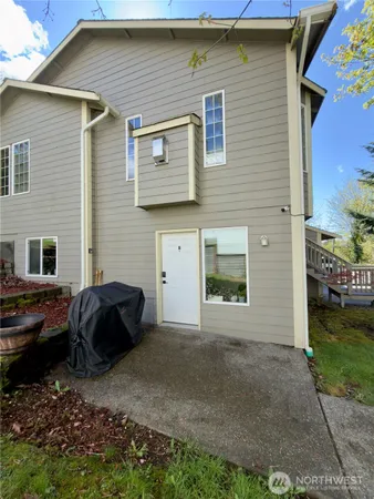 $975,000 | 5062 23rd Avenue Southwest, Seattle, WA 98106