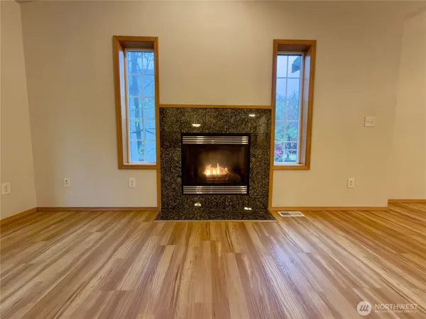 $975,000 | 5062 23rd Avenue Southwest, Seattle, WA 98106