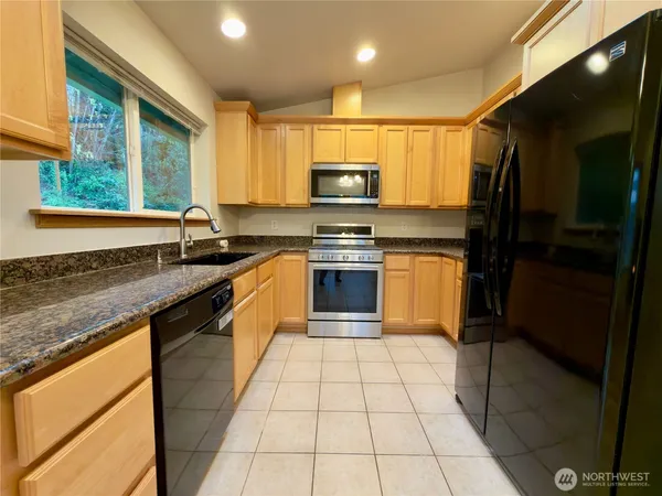 $975,000 | 5062 23rd Avenue Southwest, Seattle, WA 98106