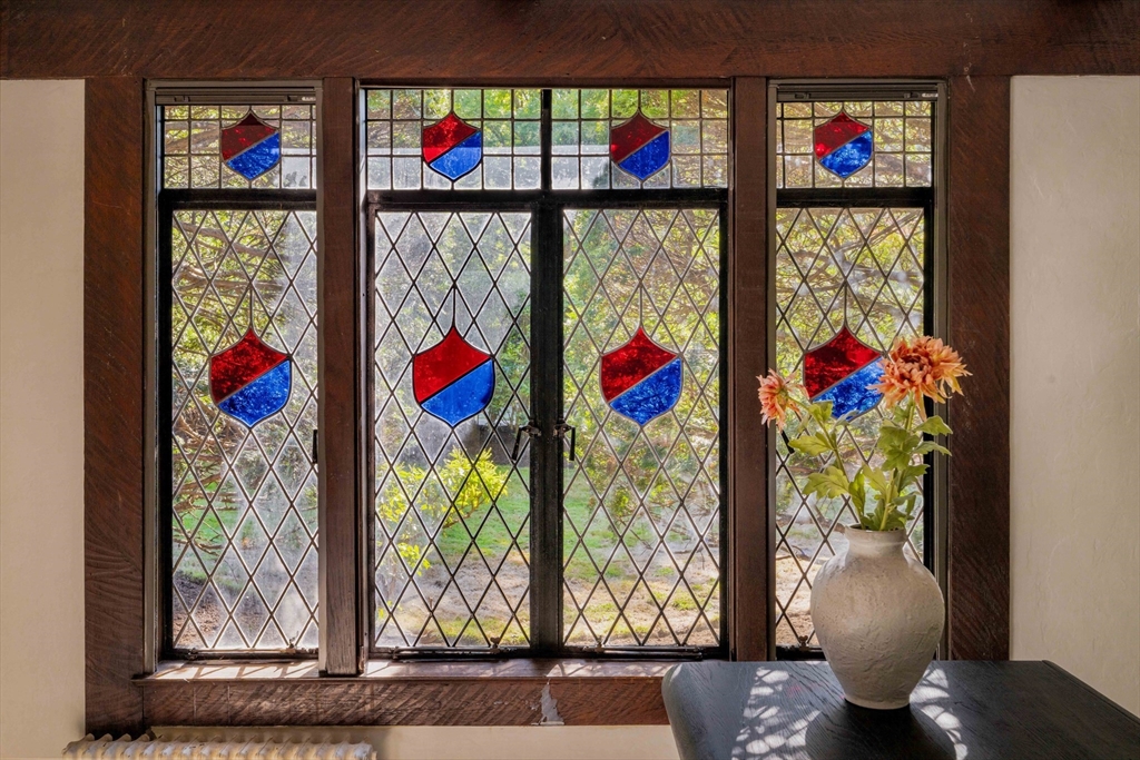 121 Dorset Road Newton, MA 02468 - Photo 13 of 36