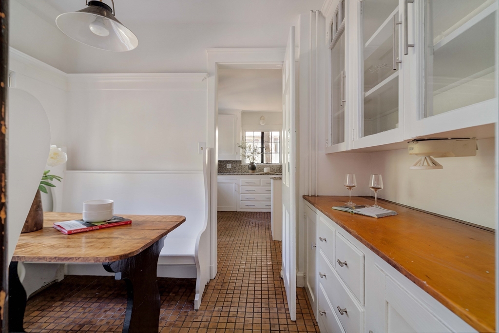 121 Dorset Road Newton, MA 02468 - Photo 18 of 36