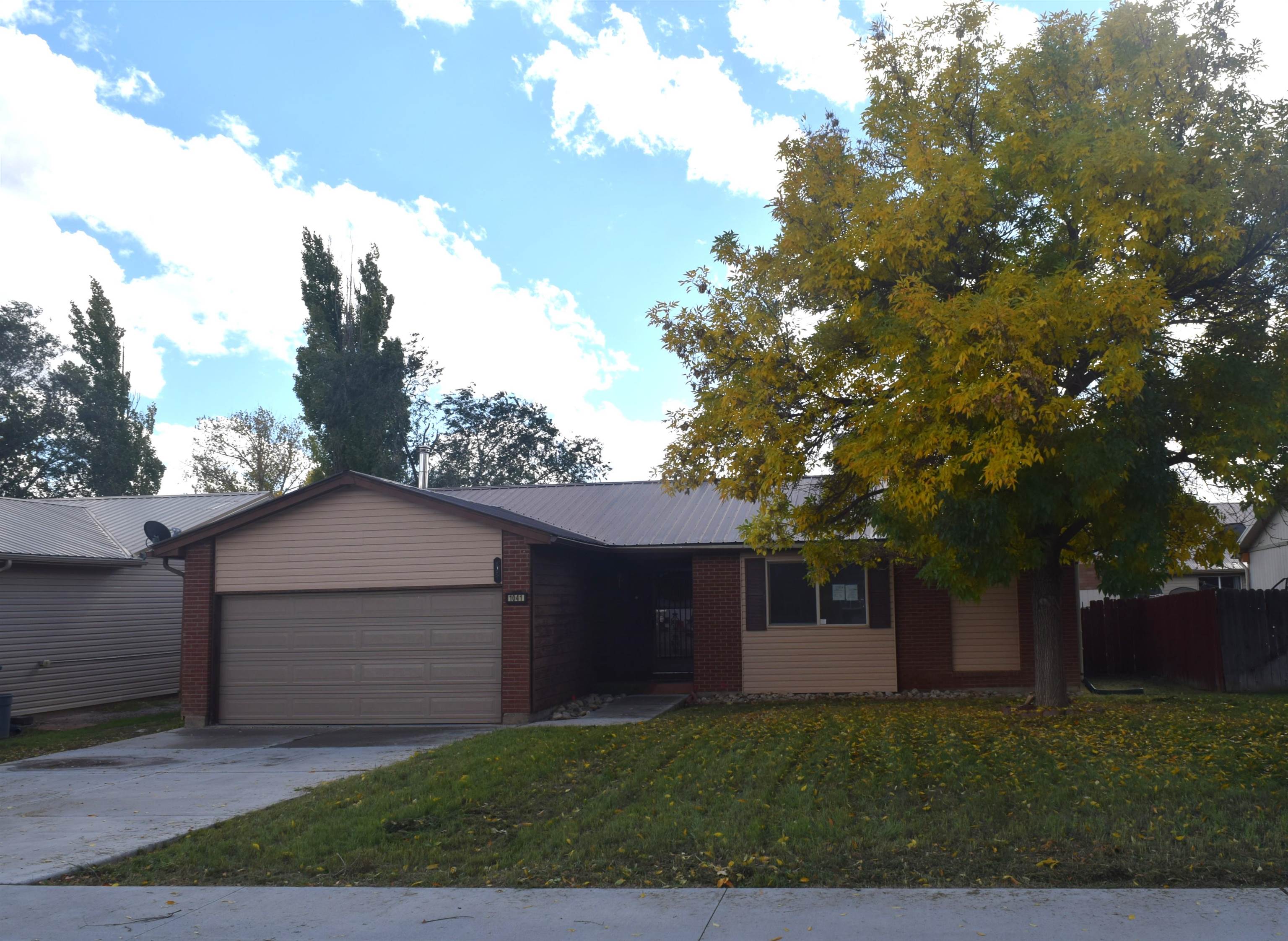 1041 Tanglewood Lane Rangely, CO 81648 - Photo 2 of 19
