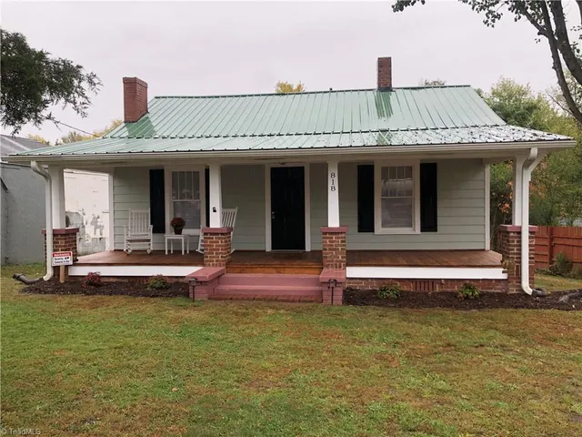 $169,900 | 818 West Lebanon Street, Mount Airy, NC 27030