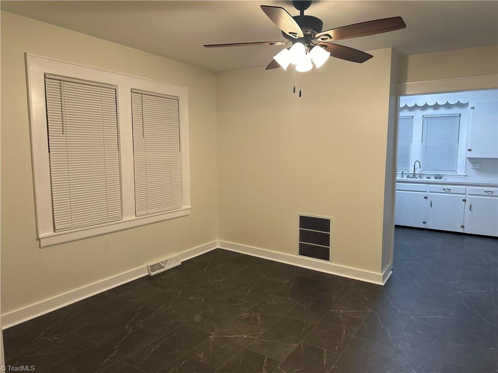 818 West Lebanon Street Mount Airy, NC 27030 - Photo 14 of 23