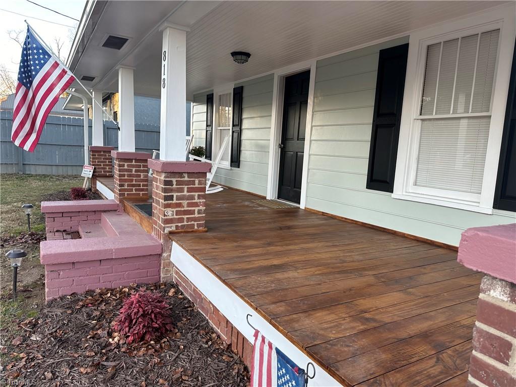 818 West Lebanon Street Mount Airy, NC 27030 - Photo 6 of 23