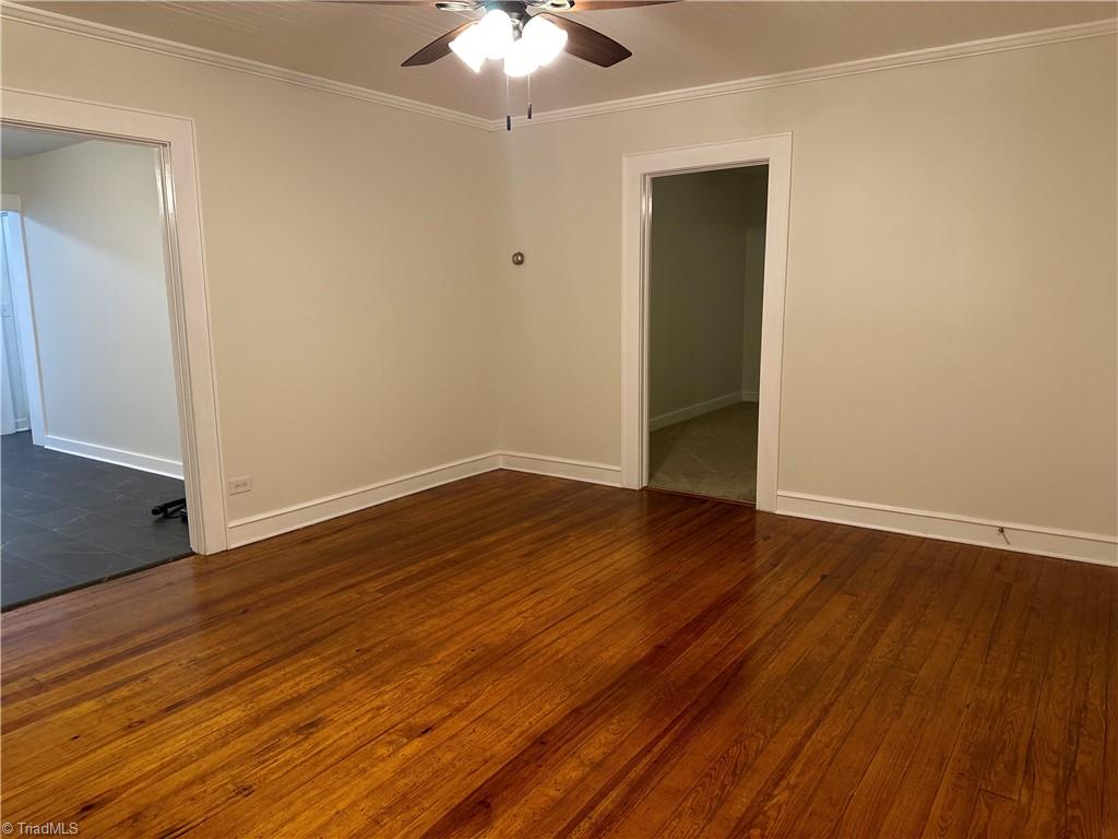 818 West Lebanon Street Mount Airy, NC 27030 - Photo 10 of 23