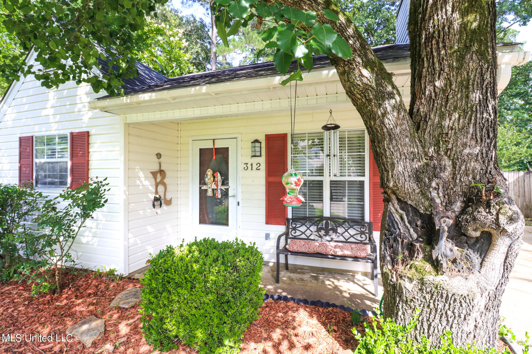 312 North Grove Circle Brandon, MS 39047 - Photo 2 of 33 312 n grove cir 3