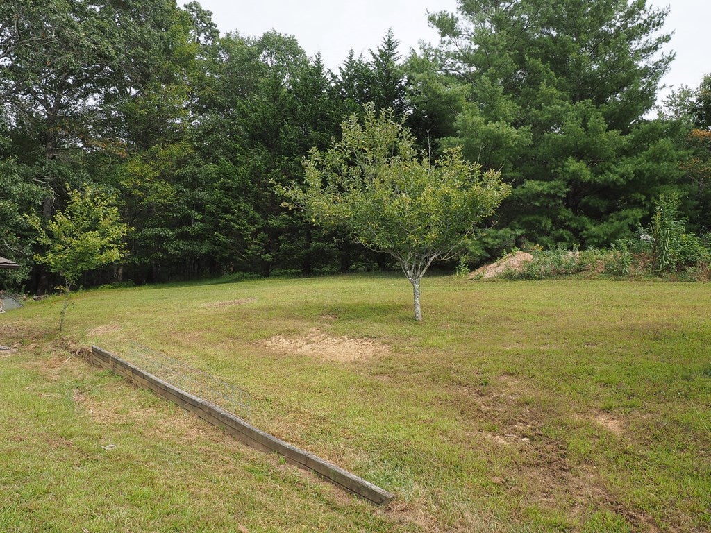 2138 Snow Hill Road Galax, VA 24333 - Photo 35 of 36 Gallery Image 35
