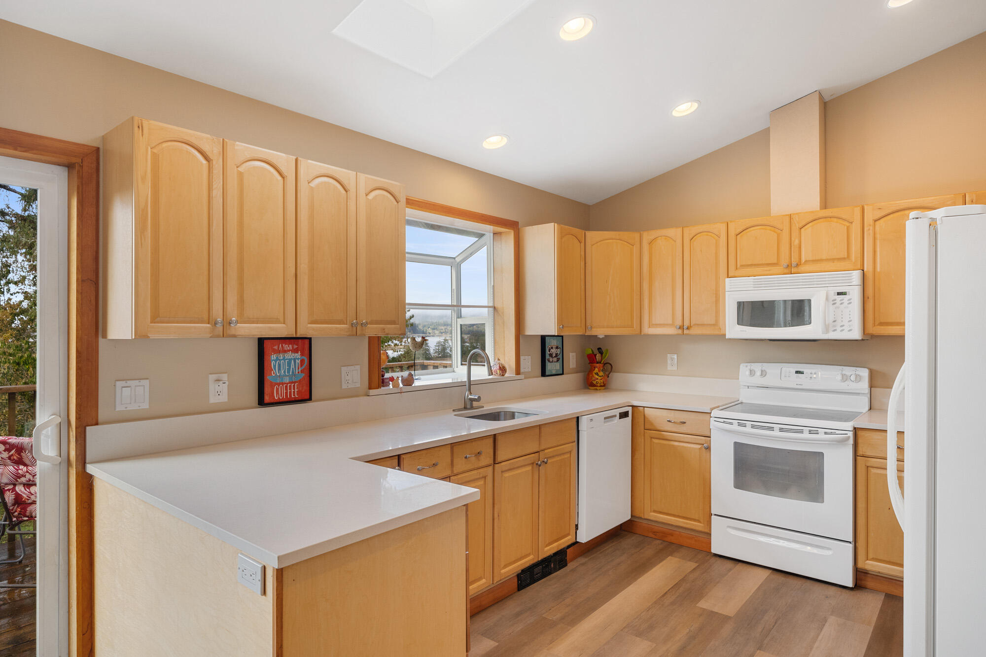 228 Hemlock Street Wheeler, OR 97147 - Photo 25 of 38 DSC02972
