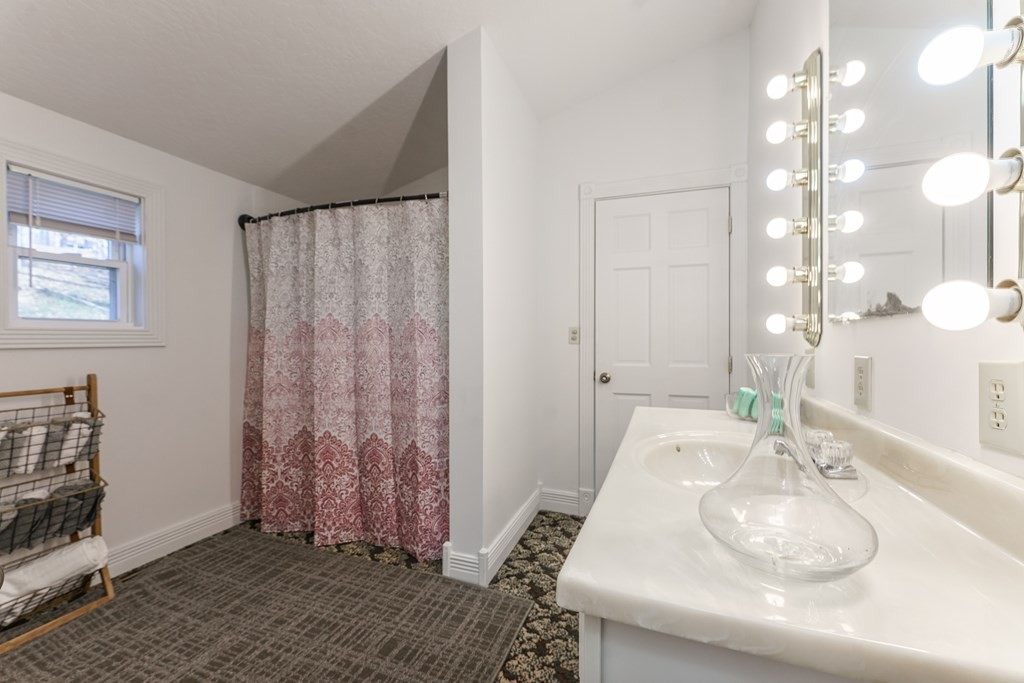 5804 Hickory Valley Road Heiskell, TN 37754 - Photo 6 of 22 Gallery Image 6