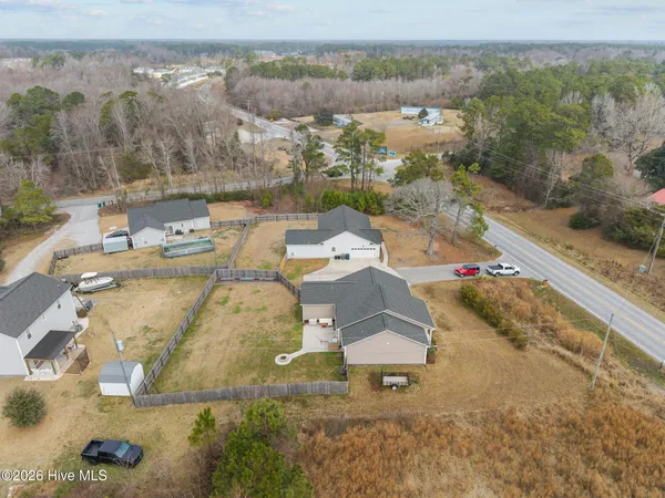 $326,500 | 836 Queens Creek Road, Hubert, NC 28539