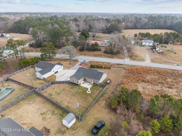 $326,500 | 836 Queens Creek Road, Hubert, NC 28539