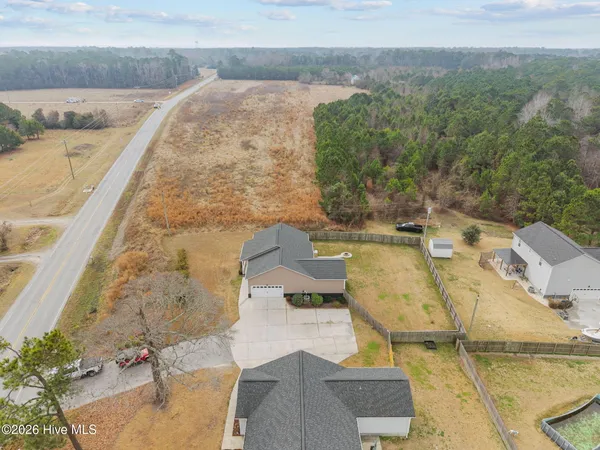 $326,500 | 836 Queens Creek Road, Hubert, NC 28539