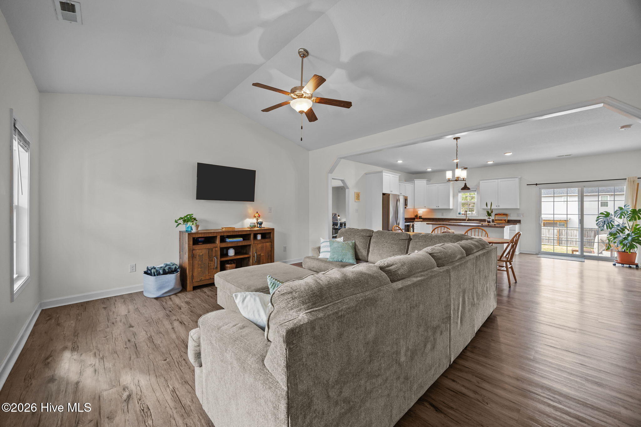 836 Queens Creek Road Hubert, NC 28539 - Photo 4 of 52 4-web-or-mls-836 Queen's Creek Dr. 1