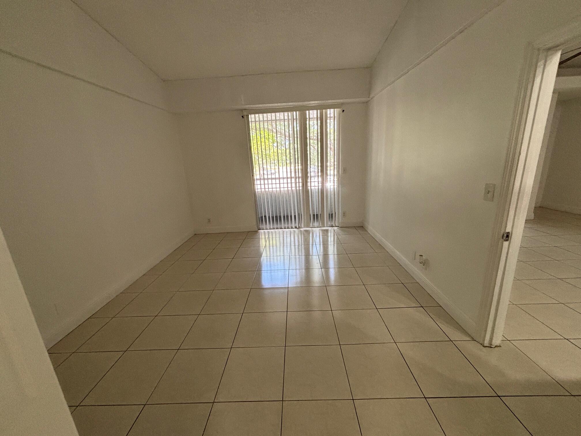 811 Lyons Road, Unit 20203 Coconut Creek, FL 33063 - Photo 6 of 12 IMG_7265