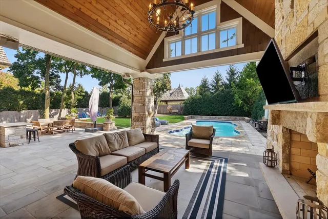 $4,250,000 | 415 North Adams Street, Hinsdale, IL 60521