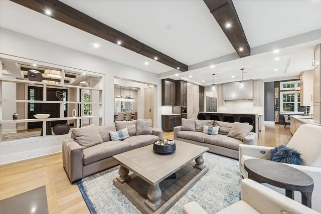 $4,250,000 | 415 North Adams Street, Hinsdale, IL 60521