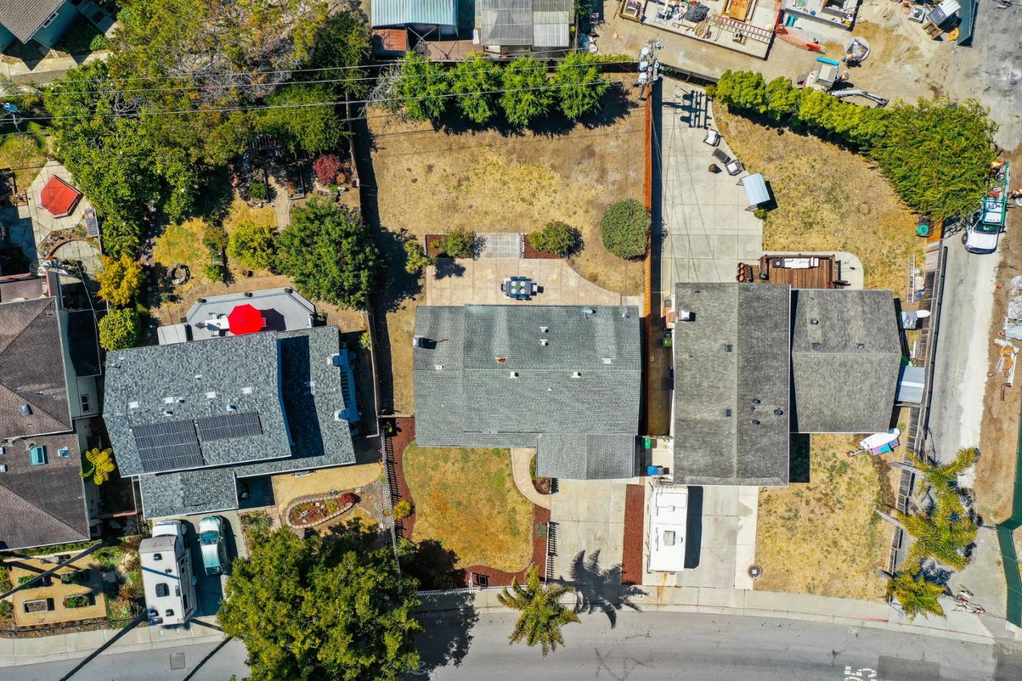 829 Monterey Avenue Capitola, CA 95010 - Photo 39 of 59 an aerial view of residential houses and outdoor space