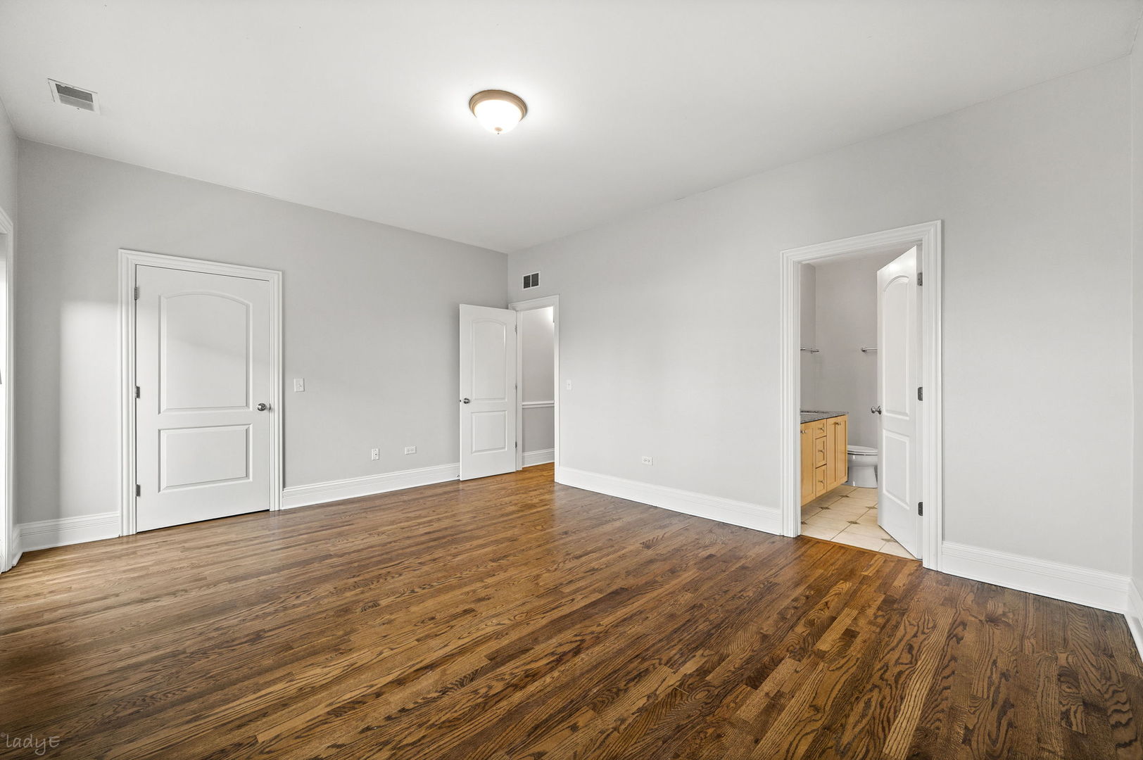 924 West Dakin Street, Unit 4 Chicago, IL 60613 - Photo 16 of 30