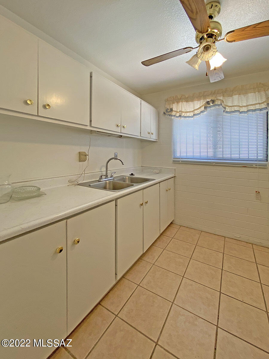 1755 South Jones Boulevard, Unit R108 Tucson, AZ 85713 - Photo 7 of 19