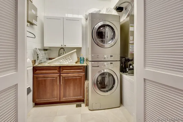 an aerial view of multiple houses