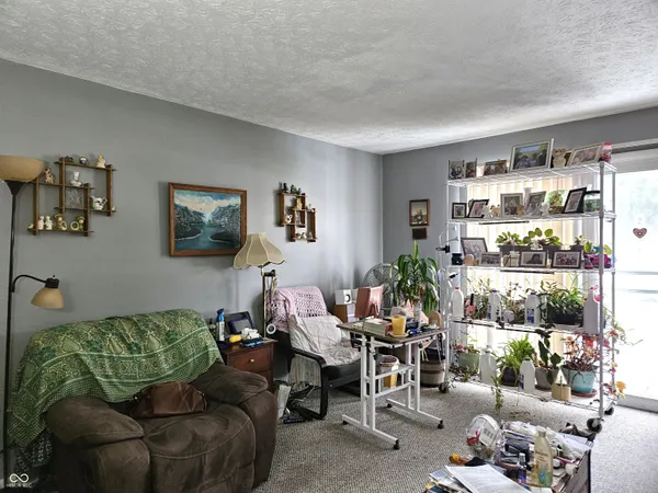 $110,000 | 953 West McKay Road, Shelbyville, IN 46176