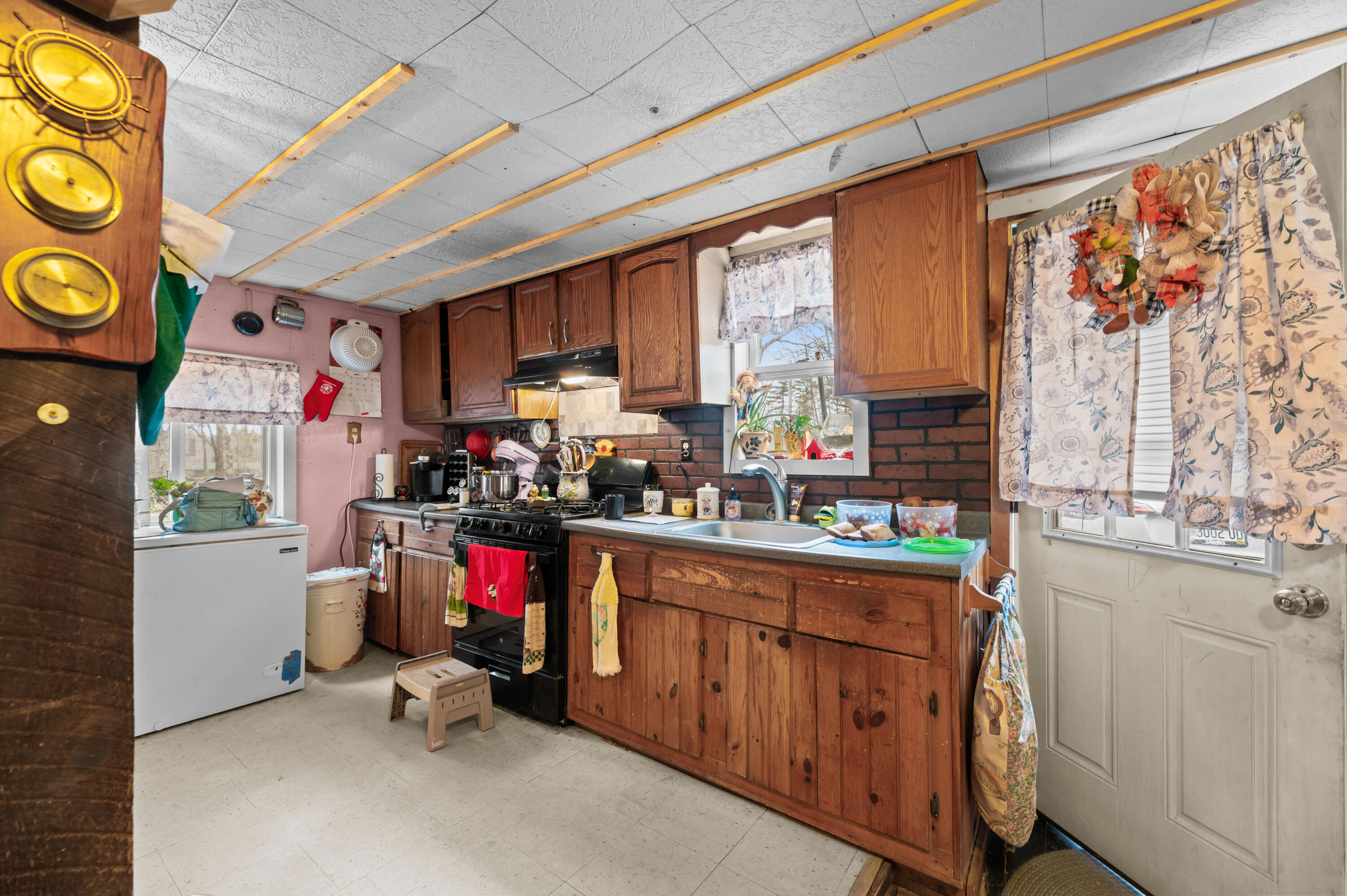 132 Wellman Road Augusta, ME 04330 - Photo 4 of 11 DSC_1998