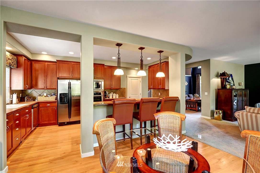 3815 216th Place Southeast Bothell, WA 98021 - Photo 9 of 25