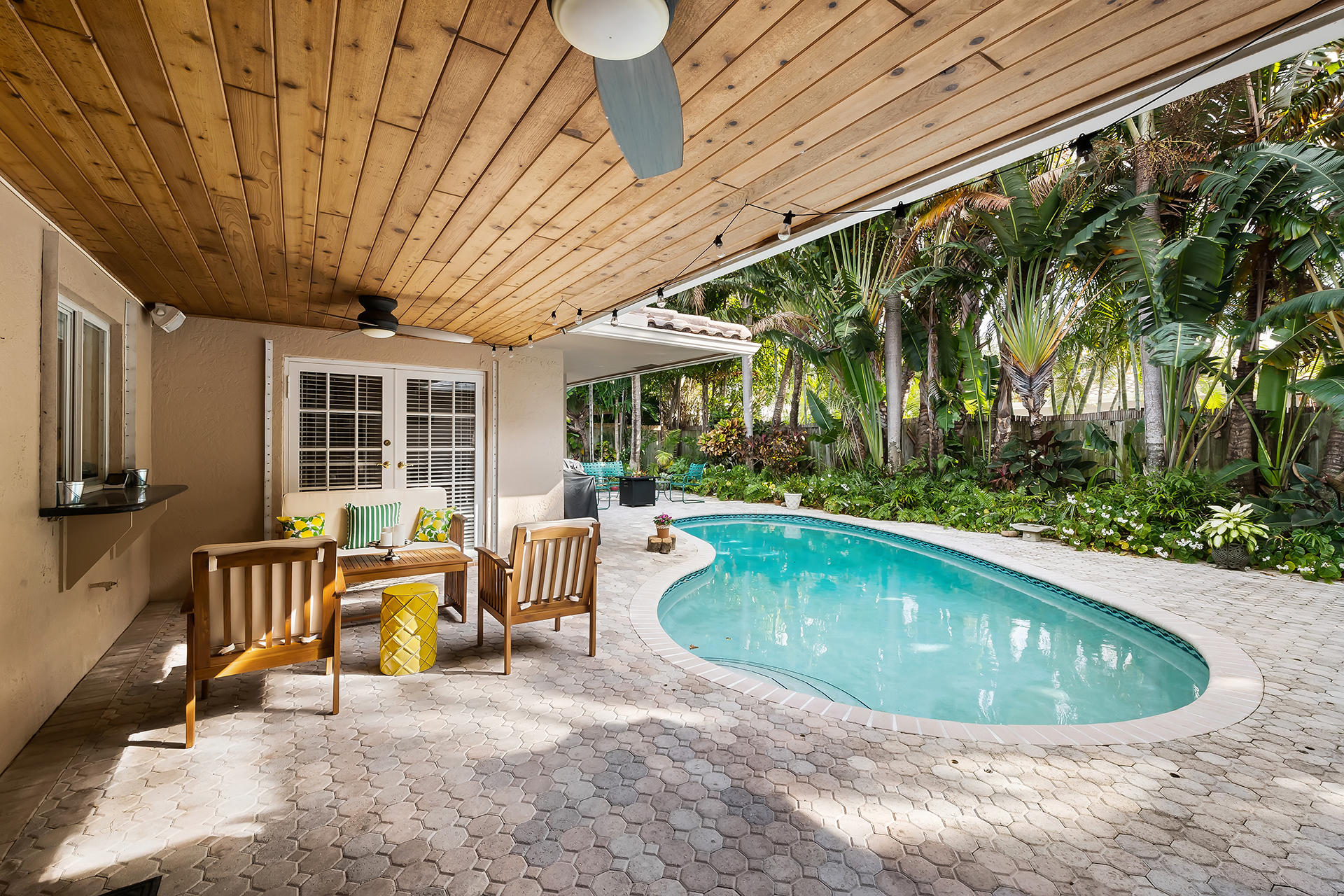 856 Appleby Street Boca Raton, FL 33487 - Photo 2 of 13 Pool