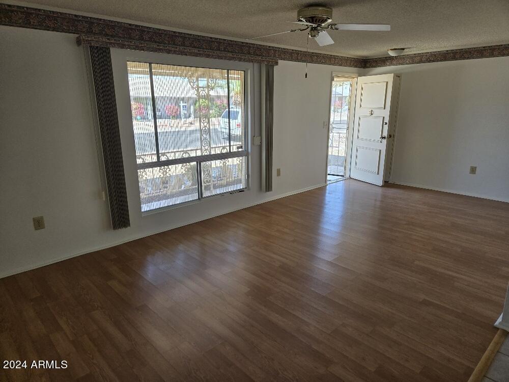 15457 North Ridgeview Road Sun City, AZ 85351 - Photo 6 of 25 20241010_131747_resized
