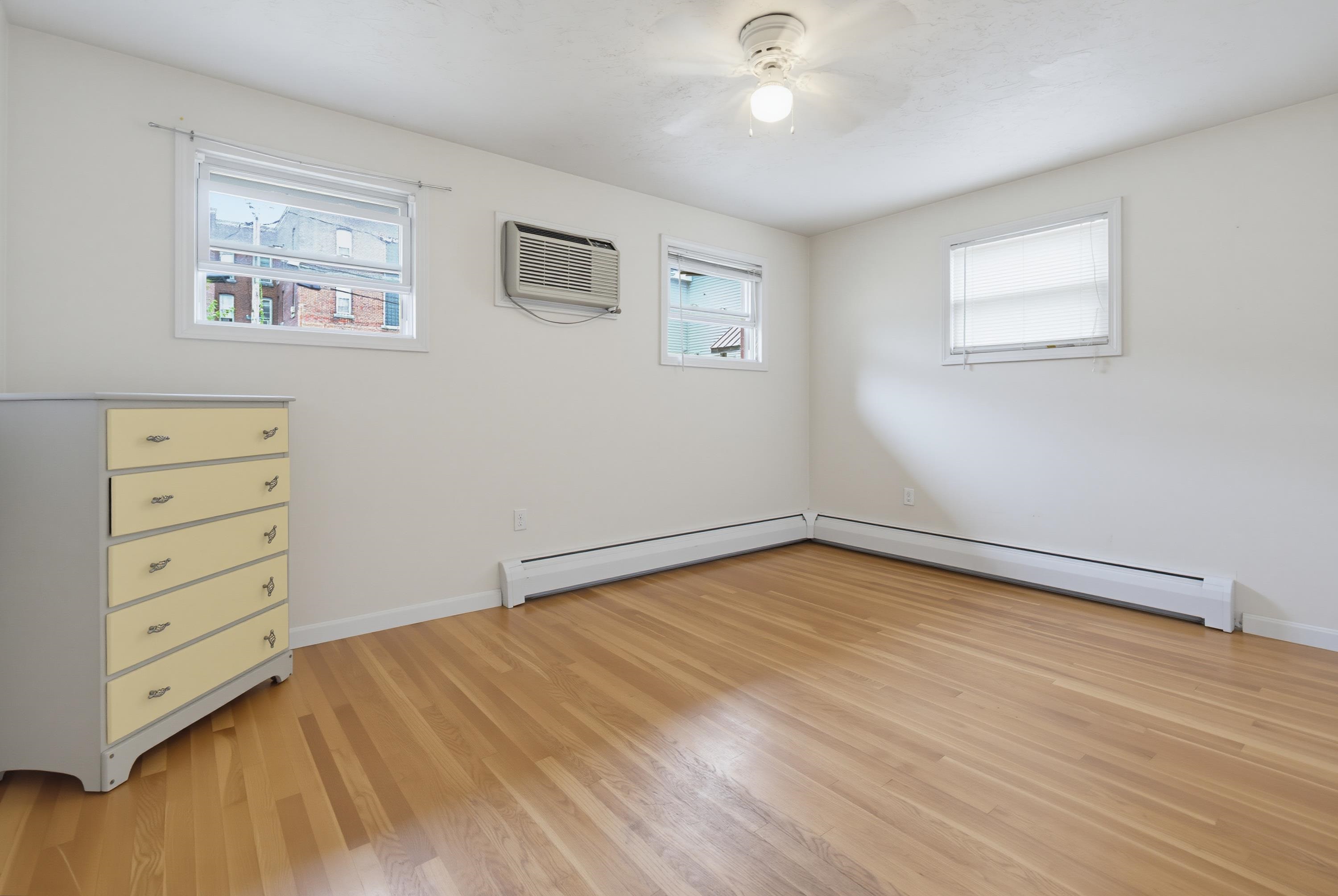 46 Myrtle Street Manchester, NH 03101 - Photo 14 of 33 Gallery Image 14