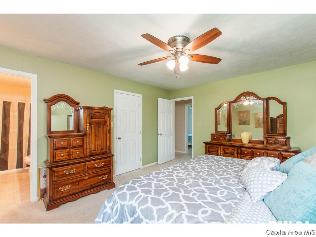 4237 Clearwater Lane Springfield, IL 62703 - Photo 25 of 34 Gallery Image 25