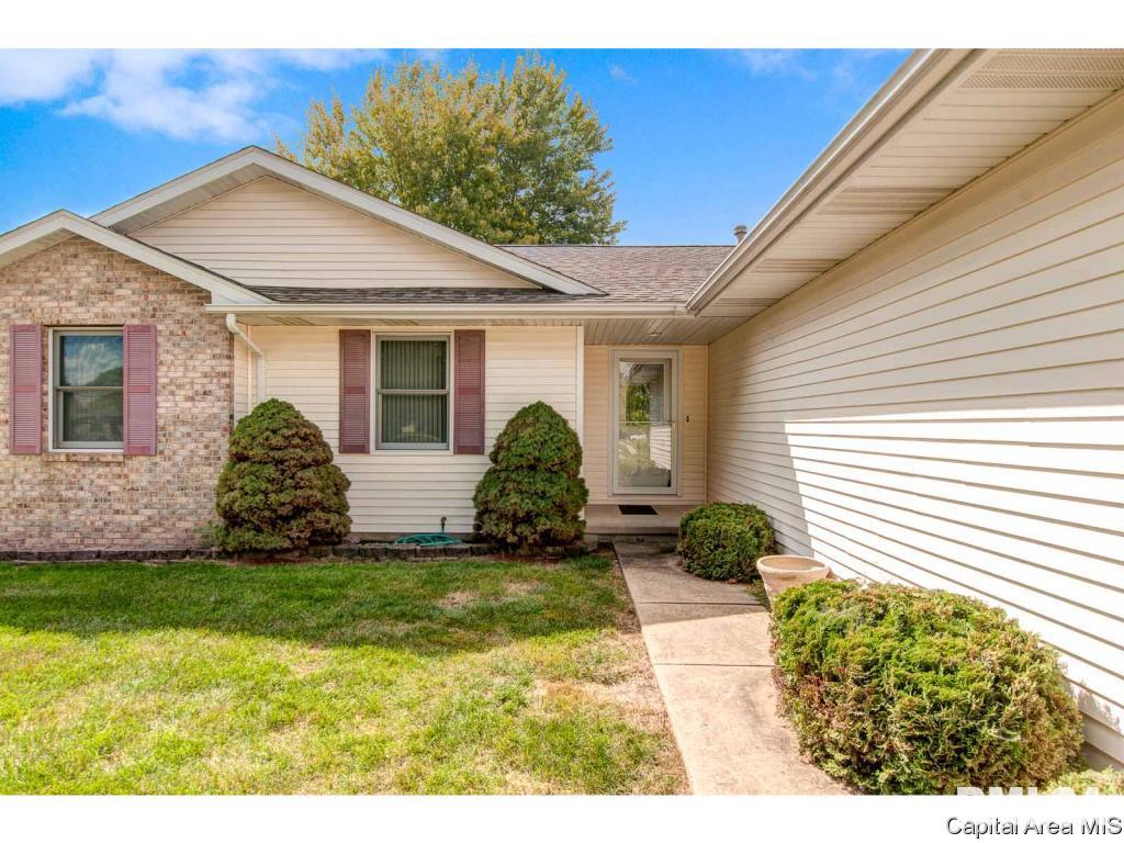 4237 Clearwater Lane Springfield, IL 62703 - Photo 5 of 34 Gallery Image 5