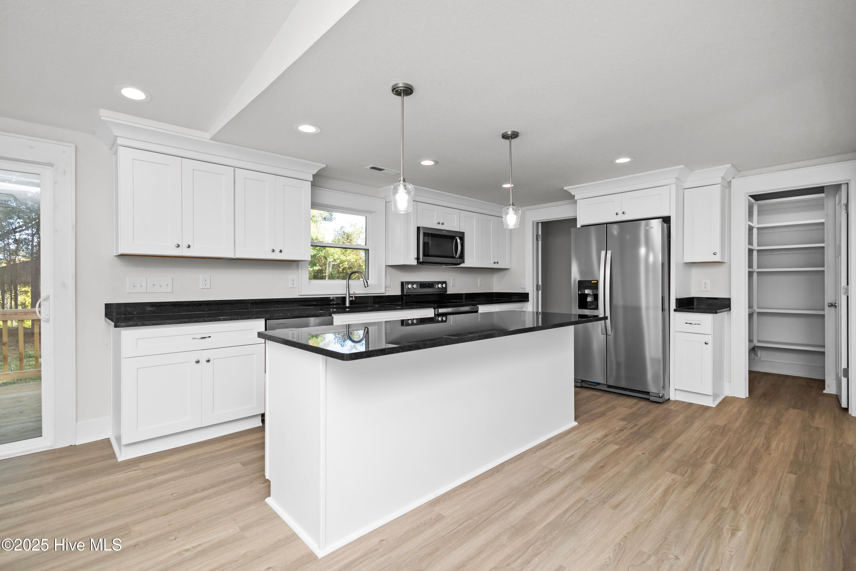 155 Launch Landing Road Moyock, NC 27958 - Photo 11 of 43 12