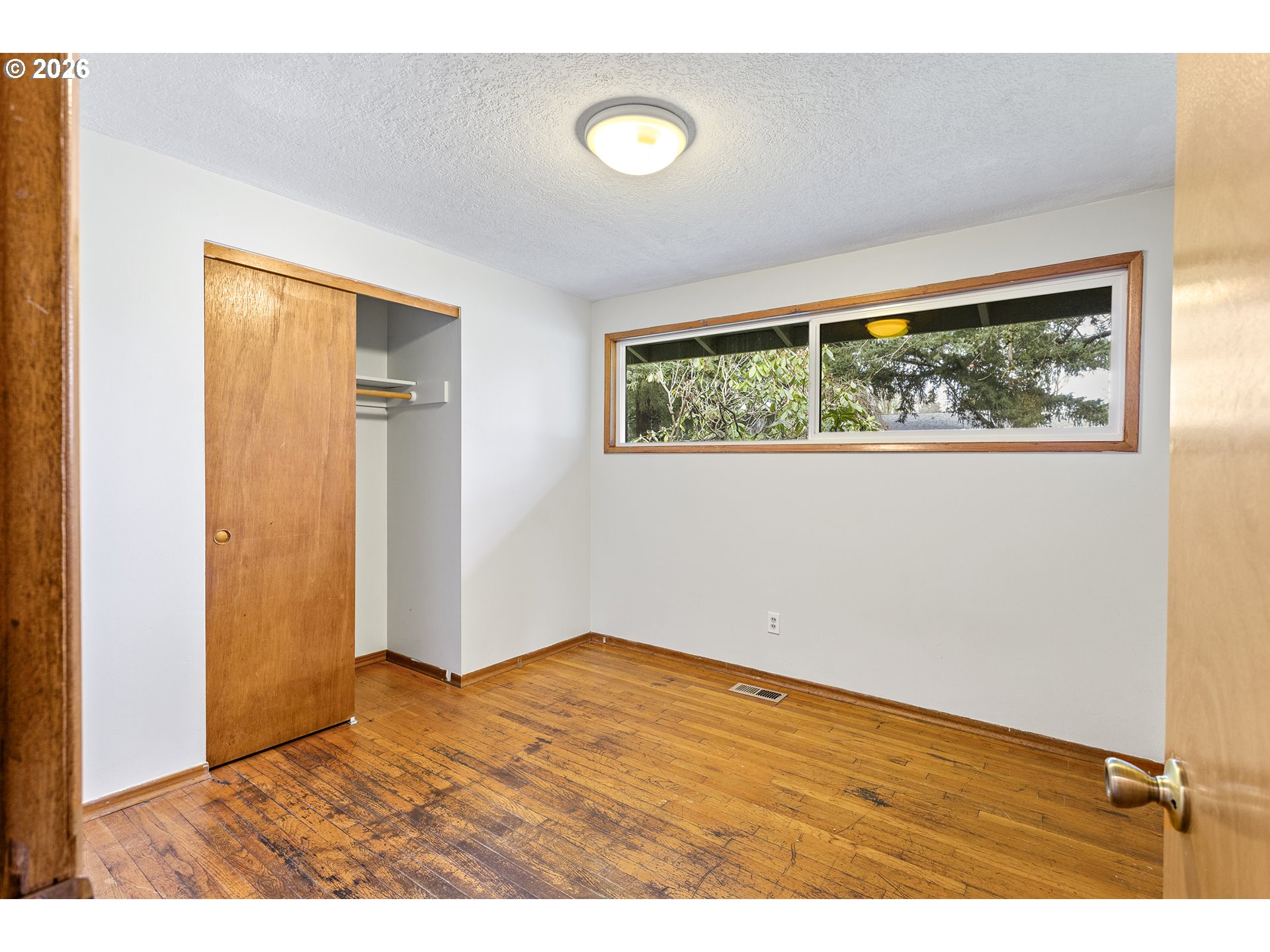 9370 Southwest Killarney Lane Tualatin, OR 97062 - Photo 11 of 36