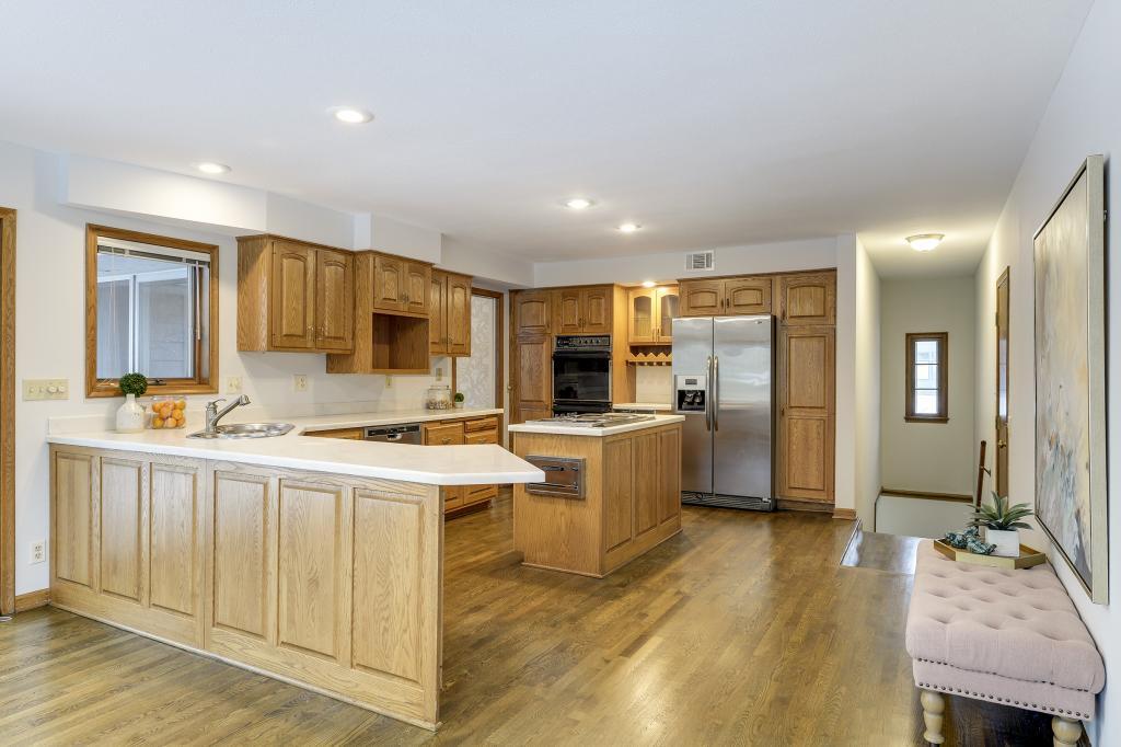 5611 Dalrymple Road Edina, MN 55424 - Photo 11 of 46