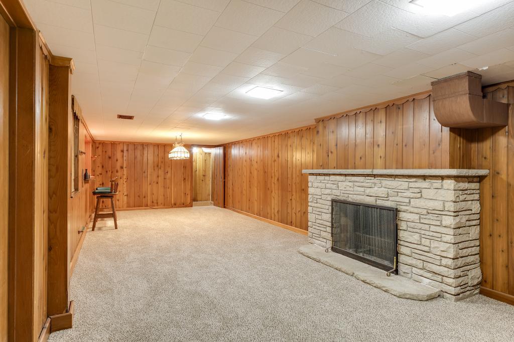 5611 Dalrymple Road Edina, MN 55424 - Photo 23 of 46