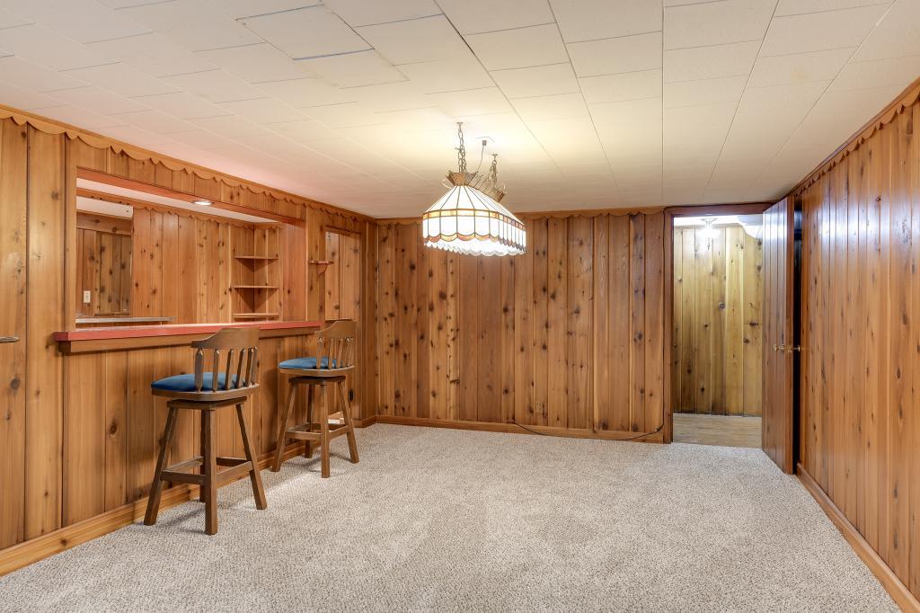 5611 Dalrymple Road Edina, MN 55424 - Photo 24 of 46