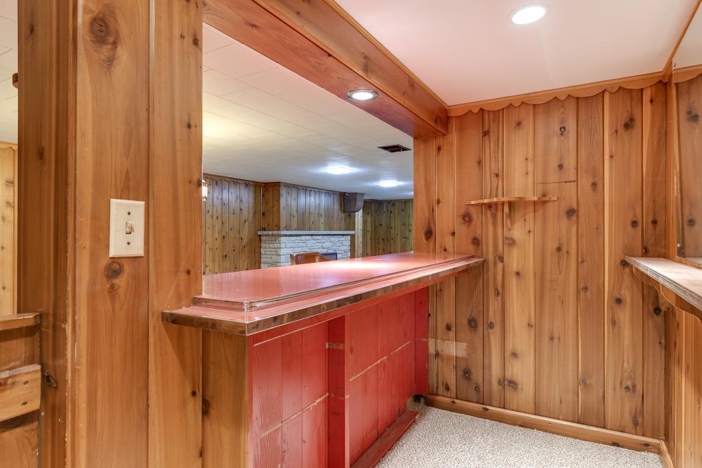 5611 Dalrymple Road Edina, MN 55424 - Photo 27 of 46