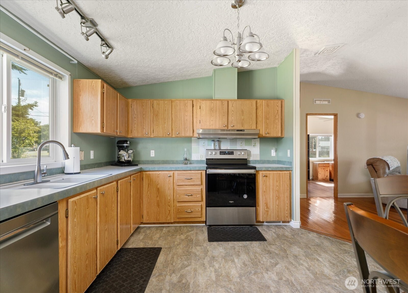 1015 Riepma Avenue Oak Harbor, WA 98277 - Photo 20 of 34 Gallery Image 20