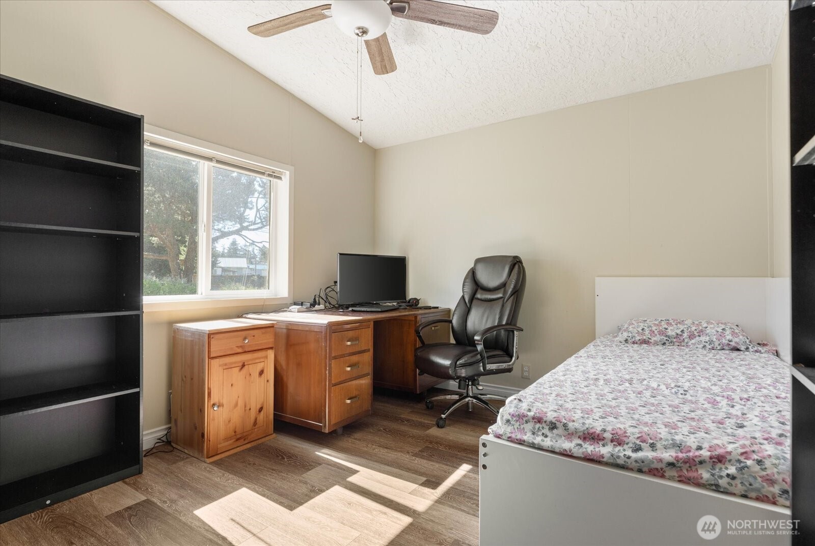 1015 Riepma Avenue Oak Harbor, WA 98277 - Photo 10 of 34 Gallery Image 10