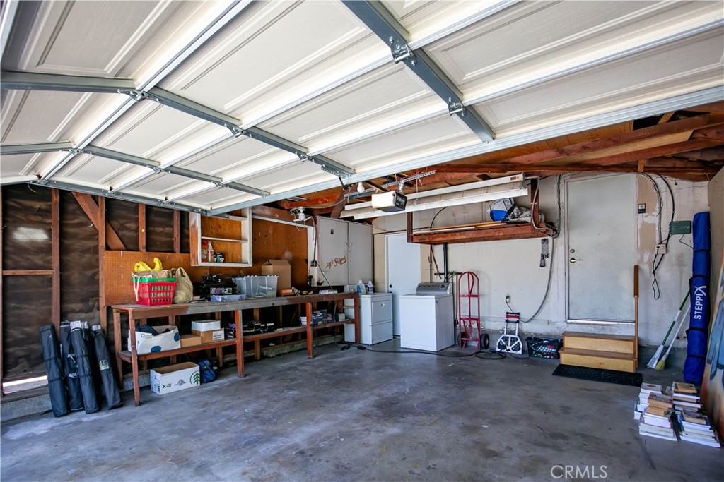 20748 Vose Street Winnetka, CA 91306 - Photo 21 of 26