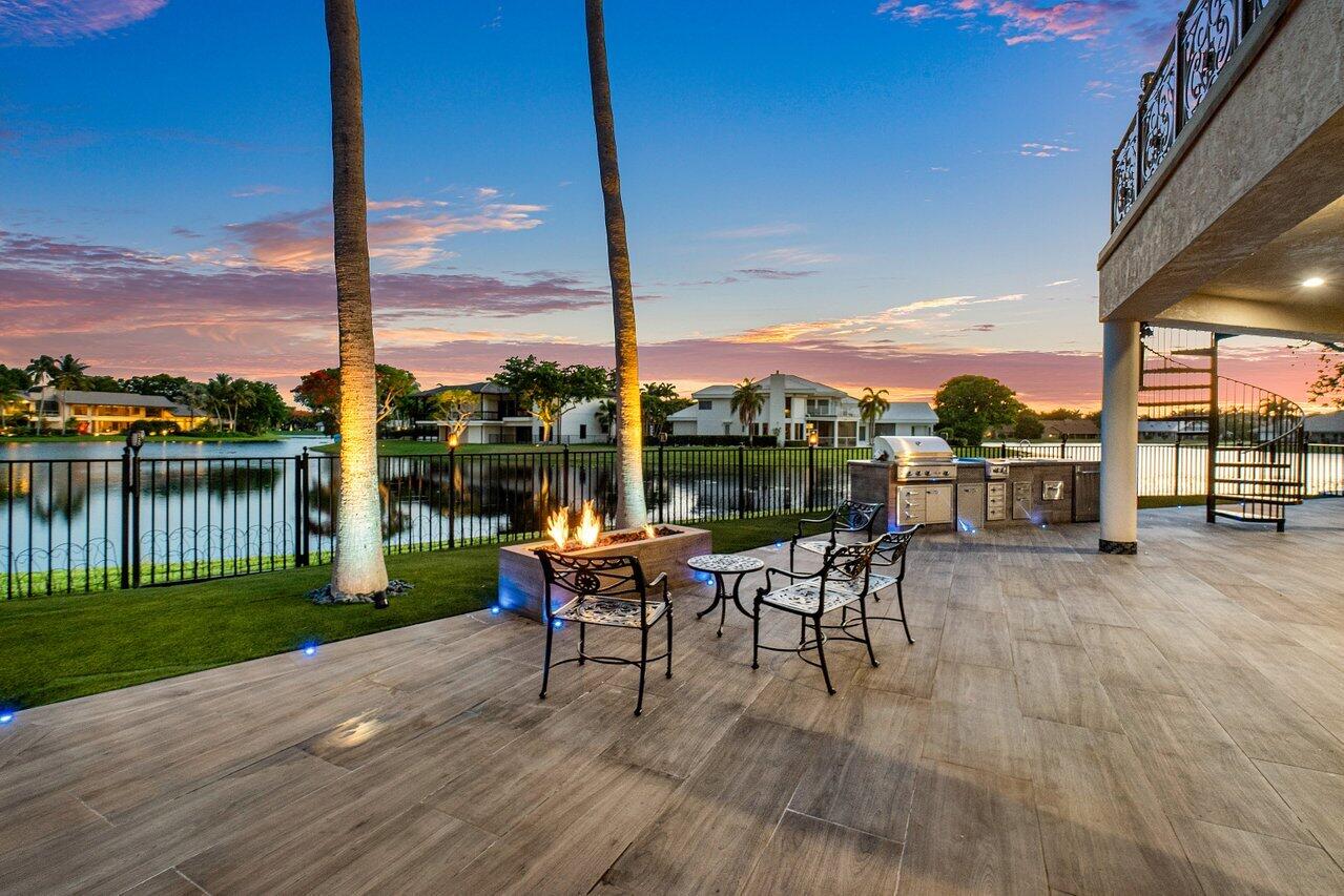 4845 Regency Court Boca Raton, FL 33434 - Photo 96 of 112 Outside sitting area