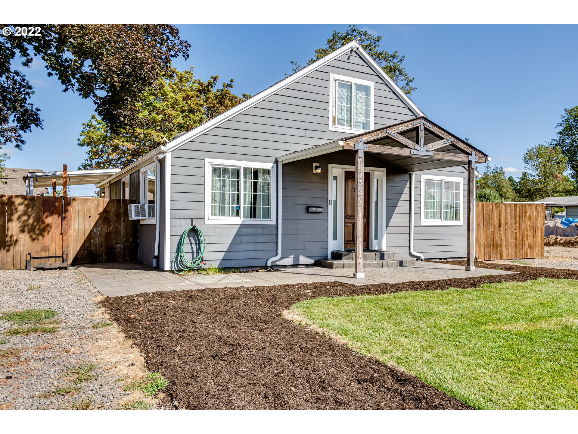 25097 East Hunter Road Veneta, OR 97487 - Photo 3 of 29 Gallery Image 3