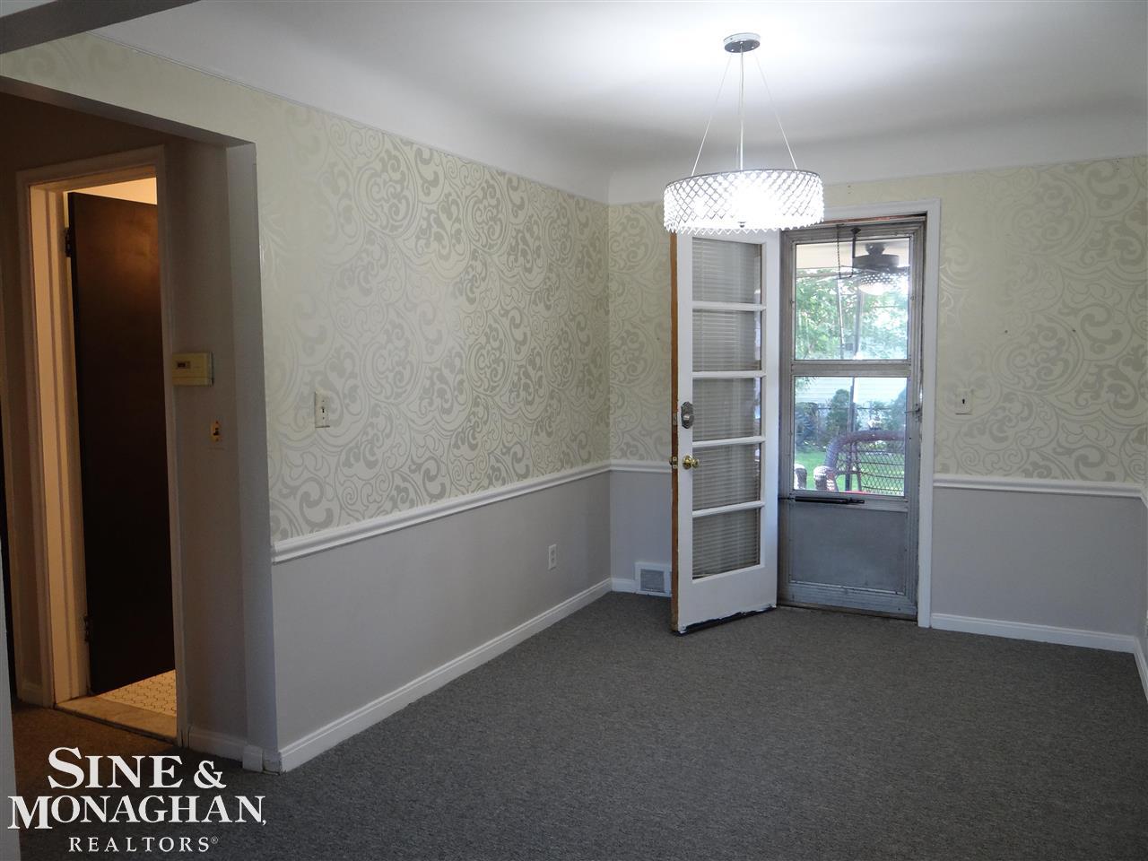 2037 Vernier Road, Unit 2041 VERNIER Grosse Pointe Woods, MI 48236 - Photo 8 of 38
