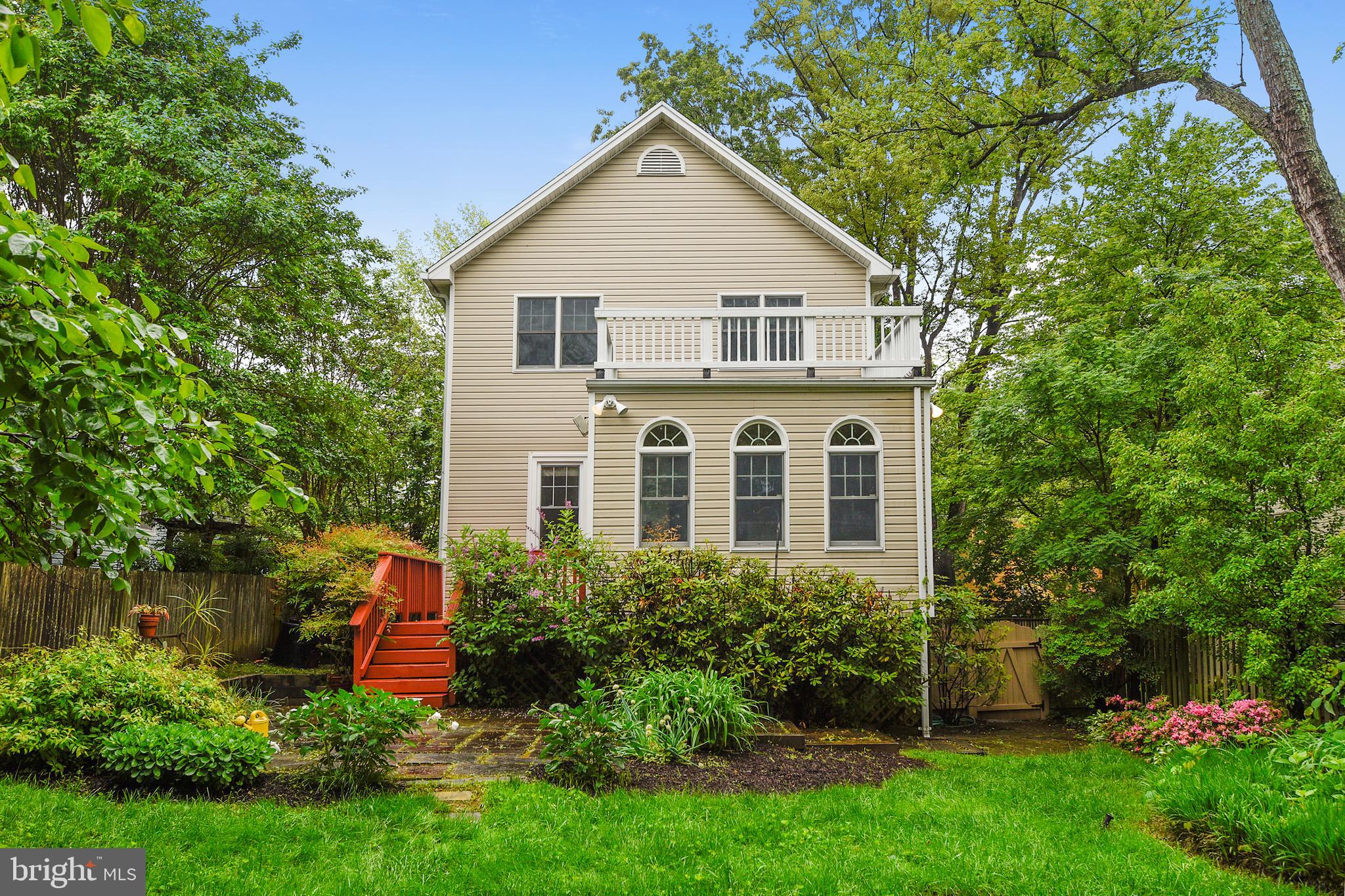 1910 Locust Grove Road Silver Spring, MD 20910 - Photo 2 of 43