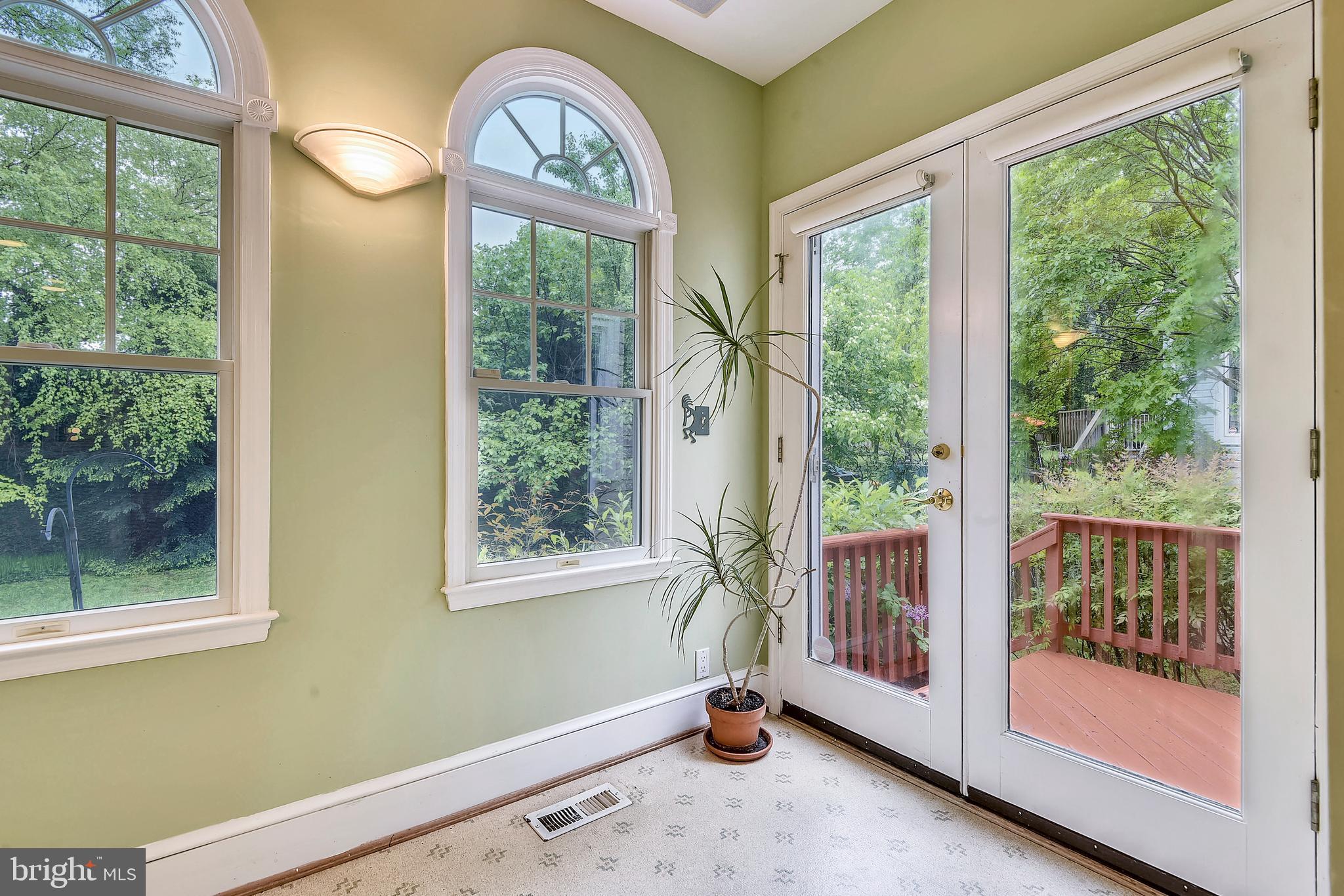 1910 Locust Grove Road Silver Spring, MD 20910 - Photo 14 of 43