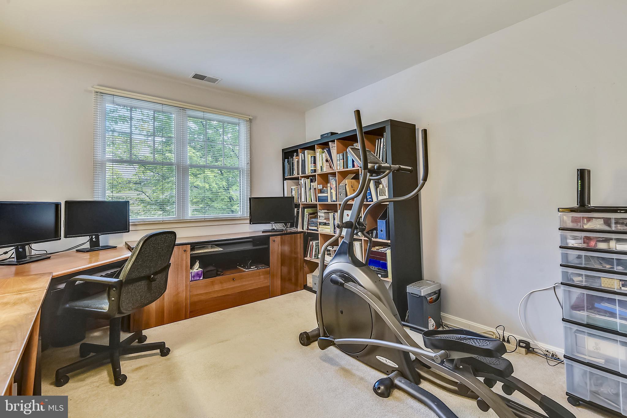 1910 Locust Grove Road Silver Spring, MD 20910 - Photo 28 of 43