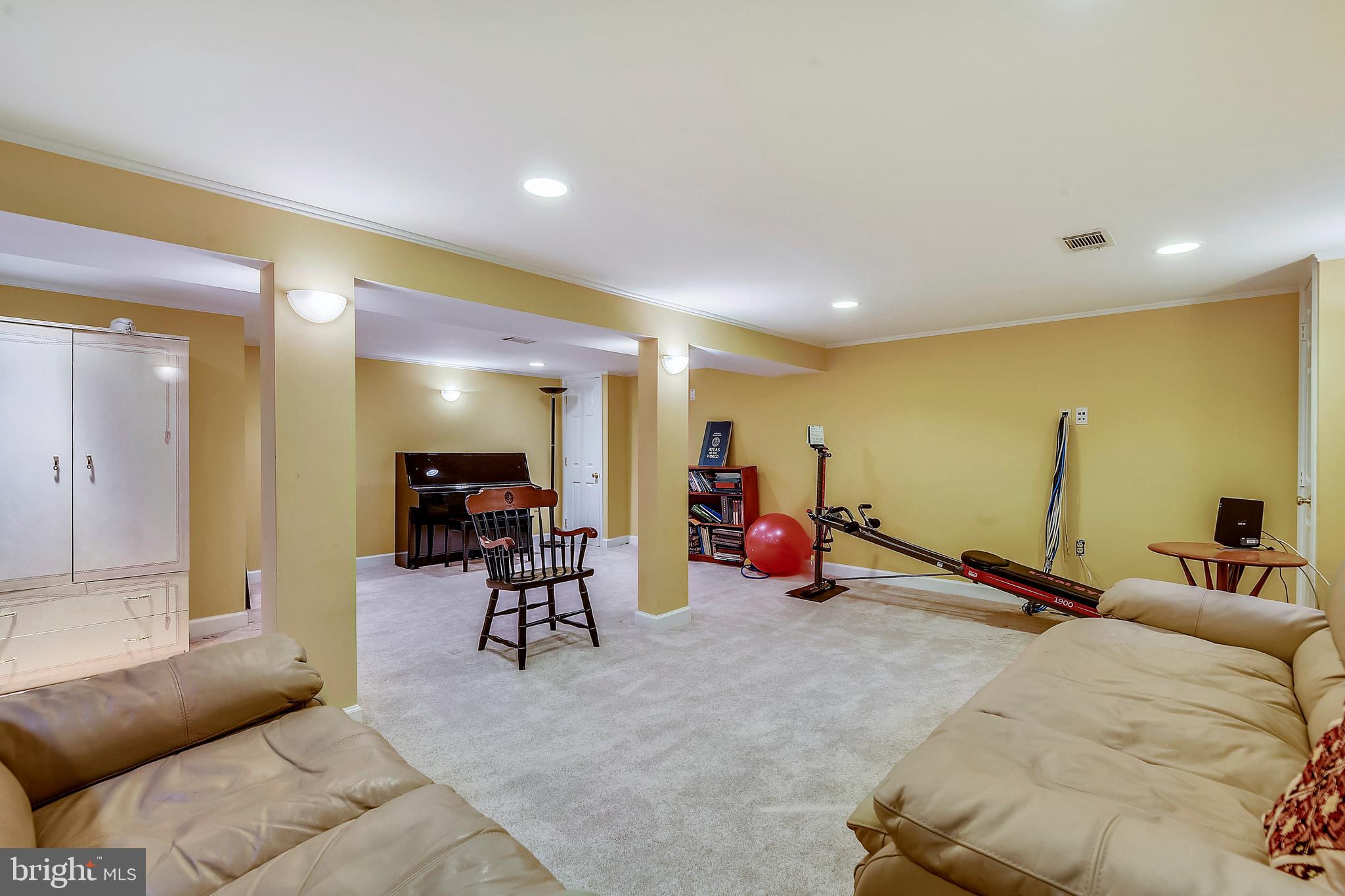 1910 Locust Grove Road Silver Spring, MD 20910 - Photo 32 of 43